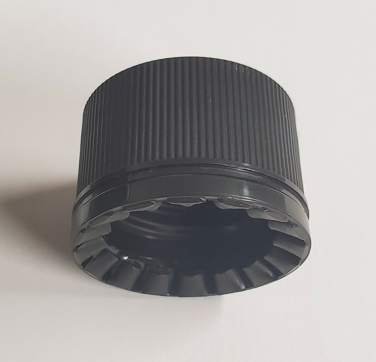 LOT OF 3100 New Black 24mm Tamper Evident Caps
