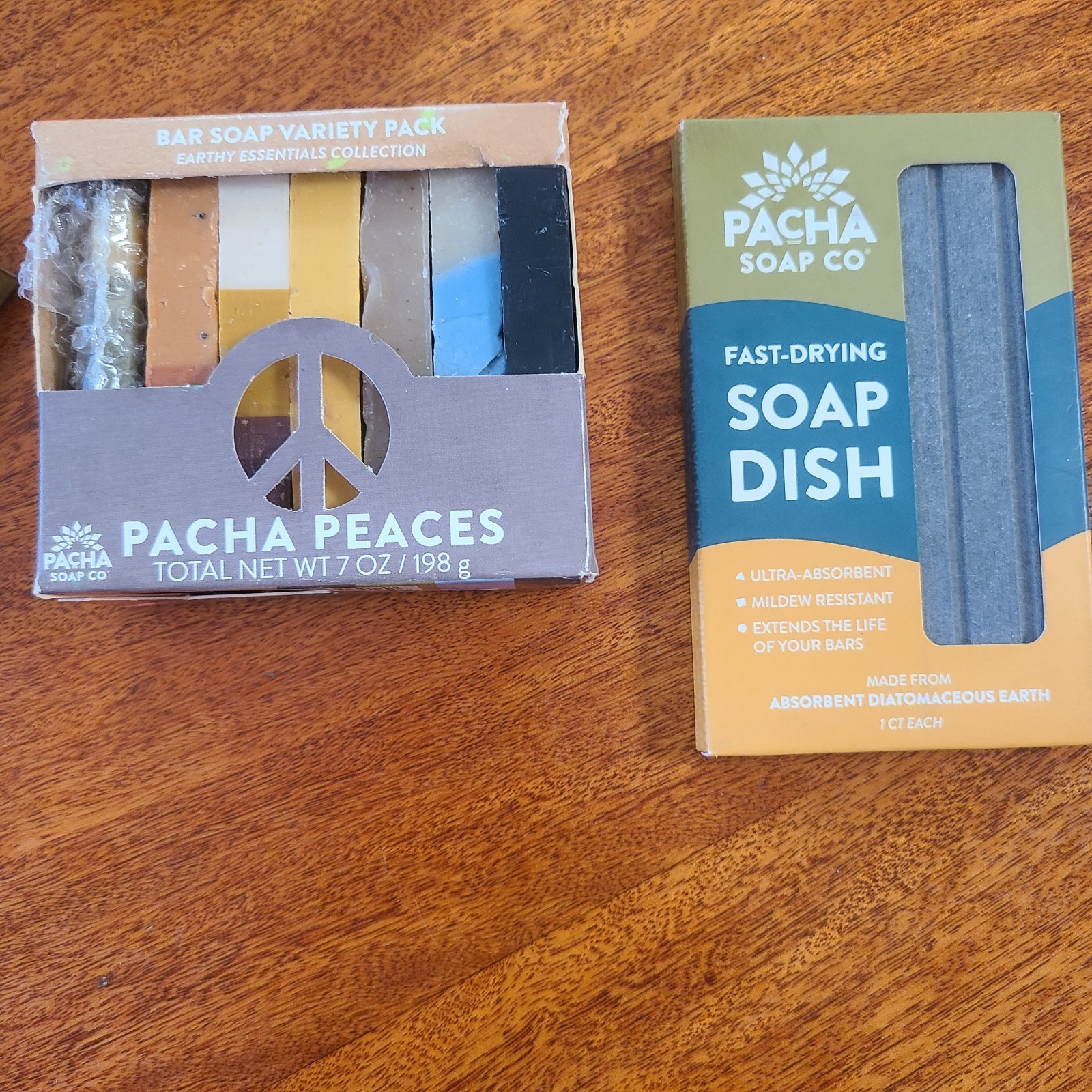 Open Box Pacha Peaces Bar Soap Handcrafted 6½ oz + 2 Fast-Drying Soap Dishes