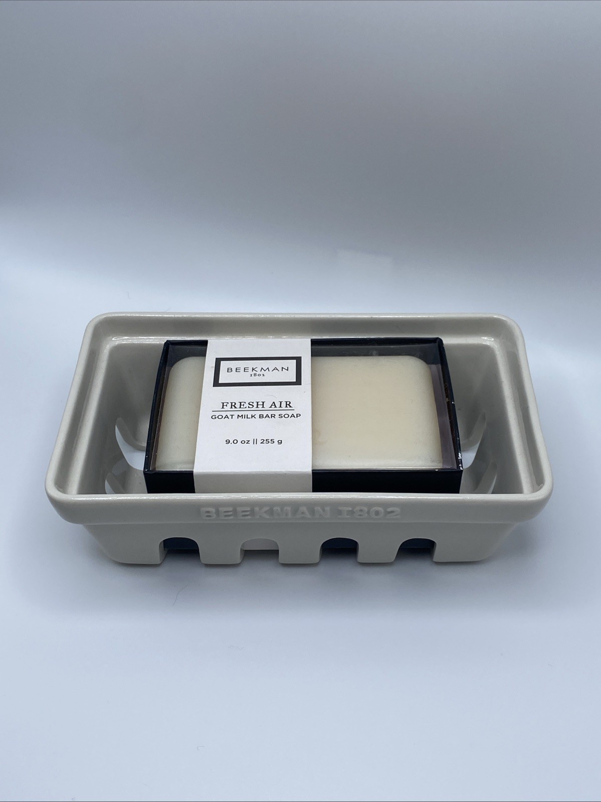 BEEKMAN 1802 GOAT MILK BAR SOAP – FRESH AIR – 9 oz W/ Ceramic Soap Dish