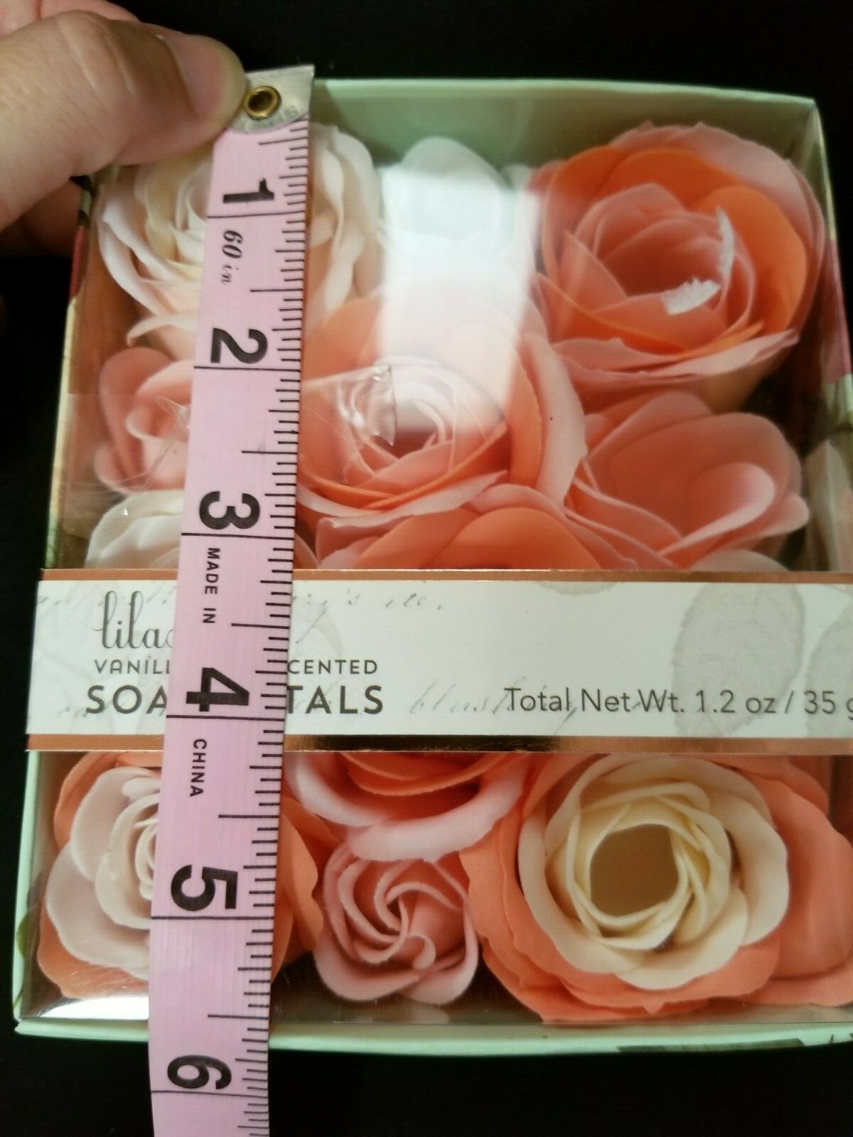 LILA GRACE VANILLA ROSE SCENTED SOAP PETALS