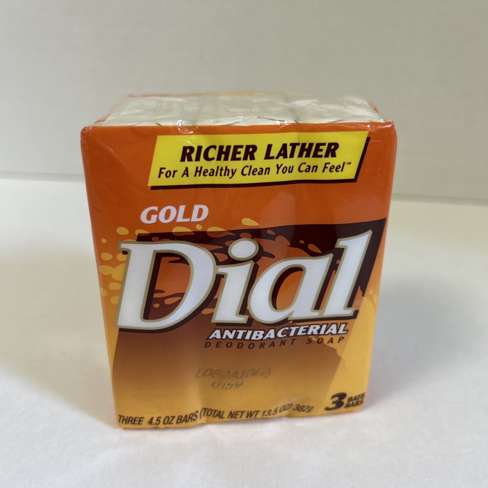Gold Dial Antibacterial Deodorant Bar Soap 1999 New Old Stock 3 Bars