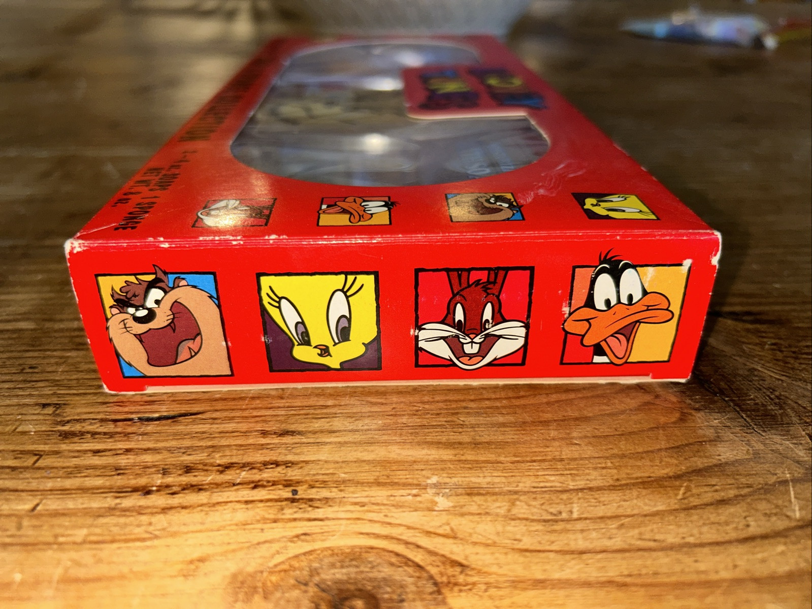 Looney Tunes Soap Set W/ Tweety Sponge and Bugs Bunny/ Daffy Duck Soap by ROVAR