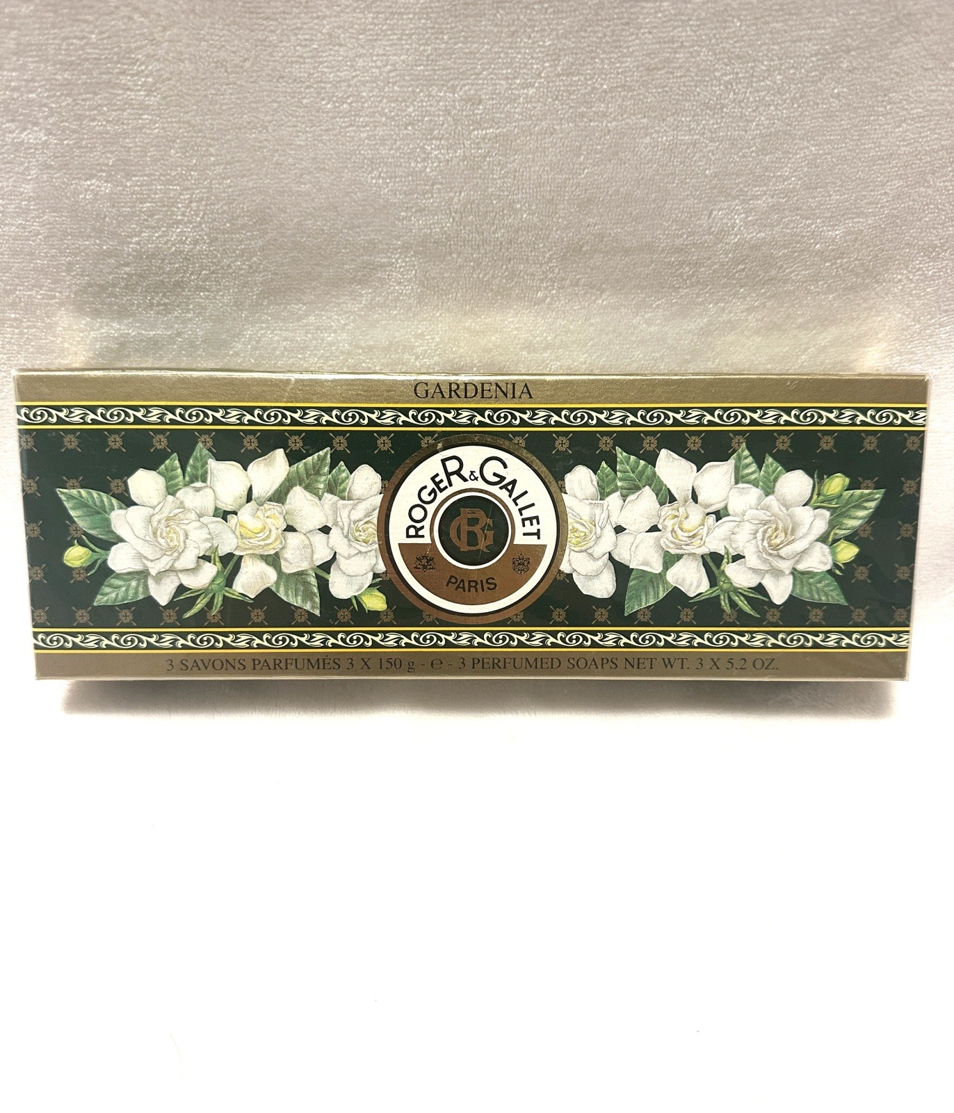 NEW Perfumed Paris soaps 3 pieces for 3.5 oz. By Roger & Gallet