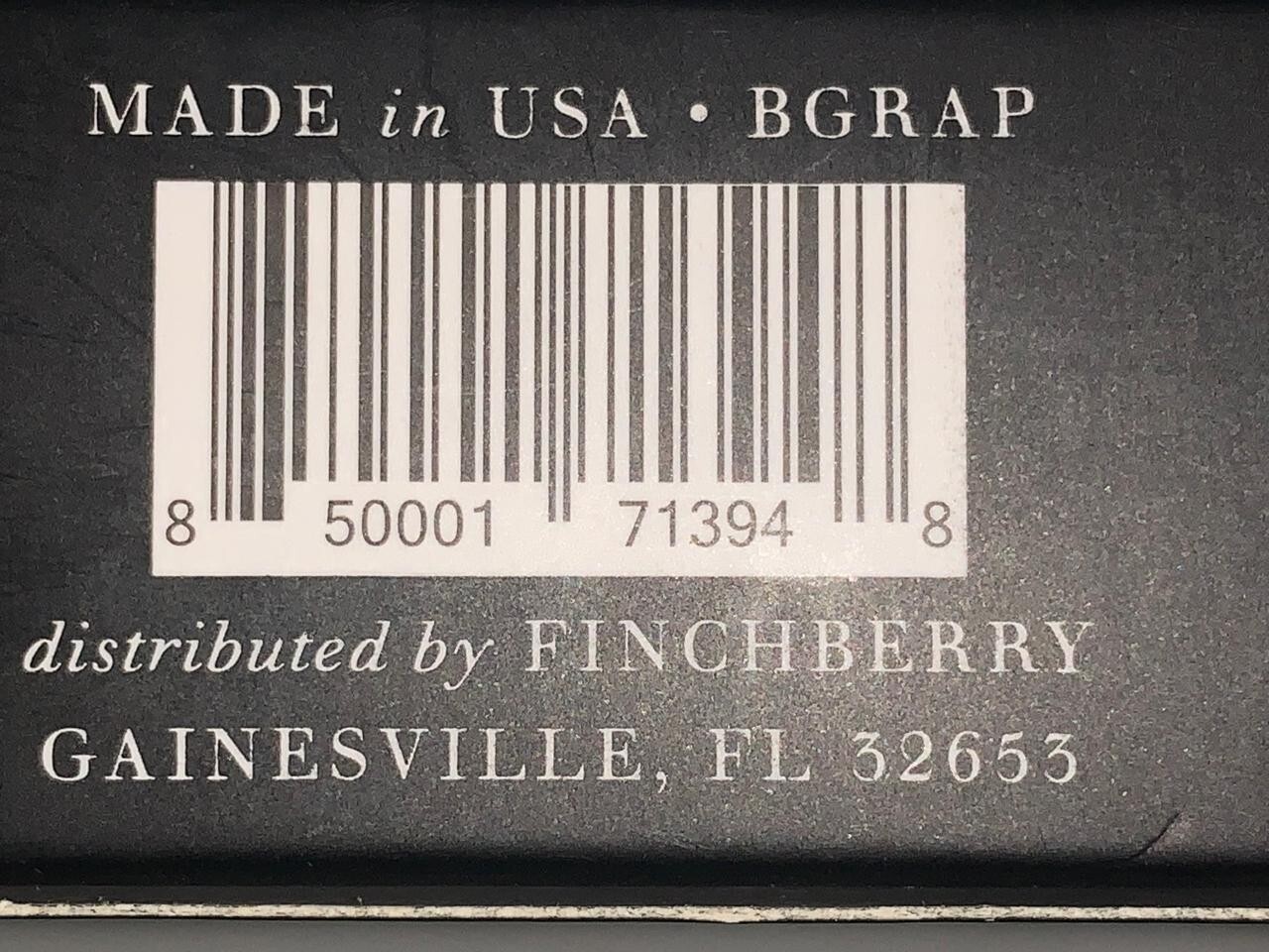 x2 FINCHBERRY Grapes of Bath BERRY & GRAPE Gourmet Handcrafted SOAP 4.5 oz each.