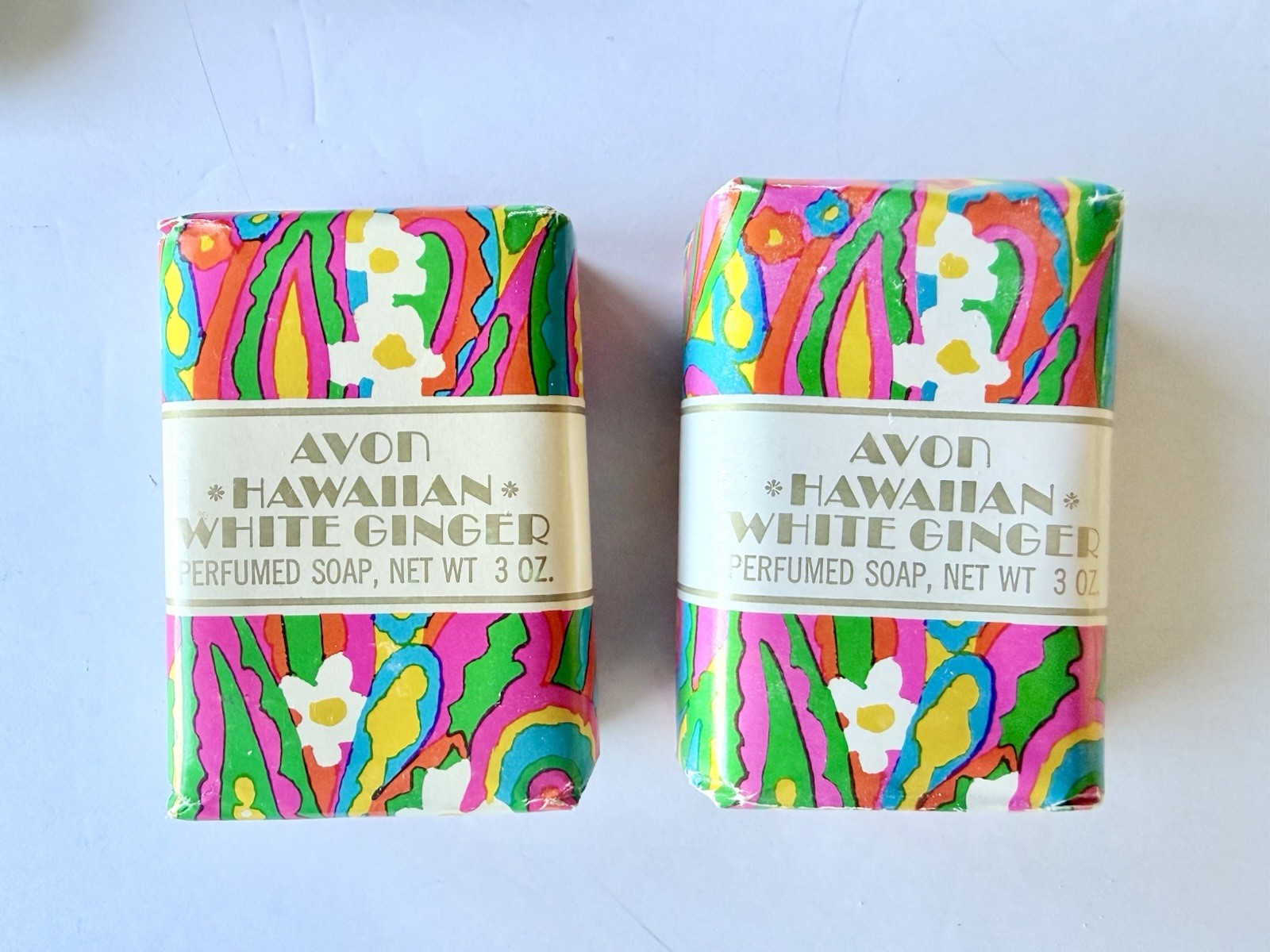 Lot of vintage avon bar soap NEW + Decorative Floral Soaps – 15 Total!