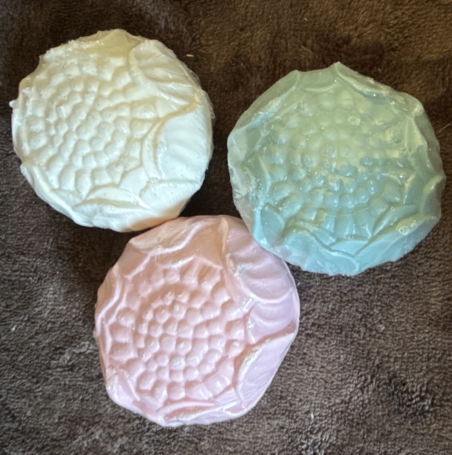 Assorted Round Textured Body & Hand Bar Soap Multipack Pink Blue White 3 pcs