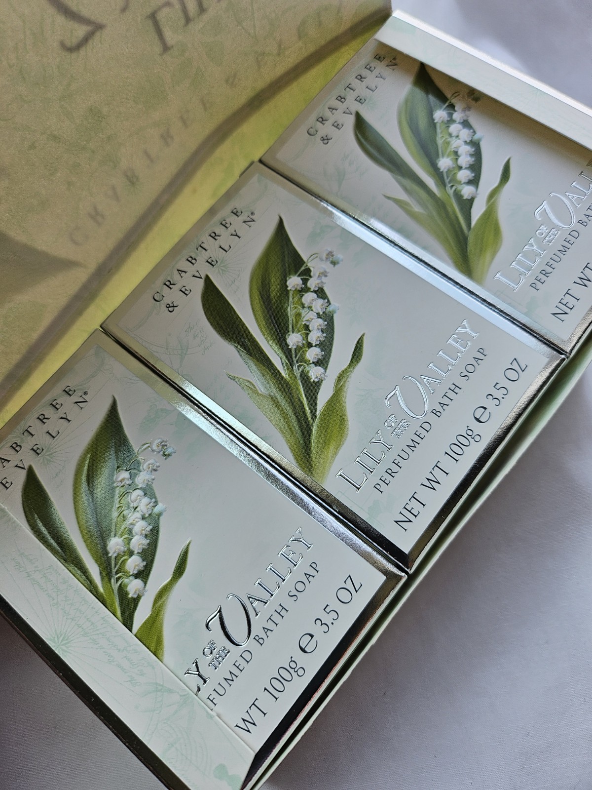 CRABTREE & EVELYN LILY OF THE VALLEY BATH SOAP 3 BARS X 3.5 oz NIB DISCONTINUED