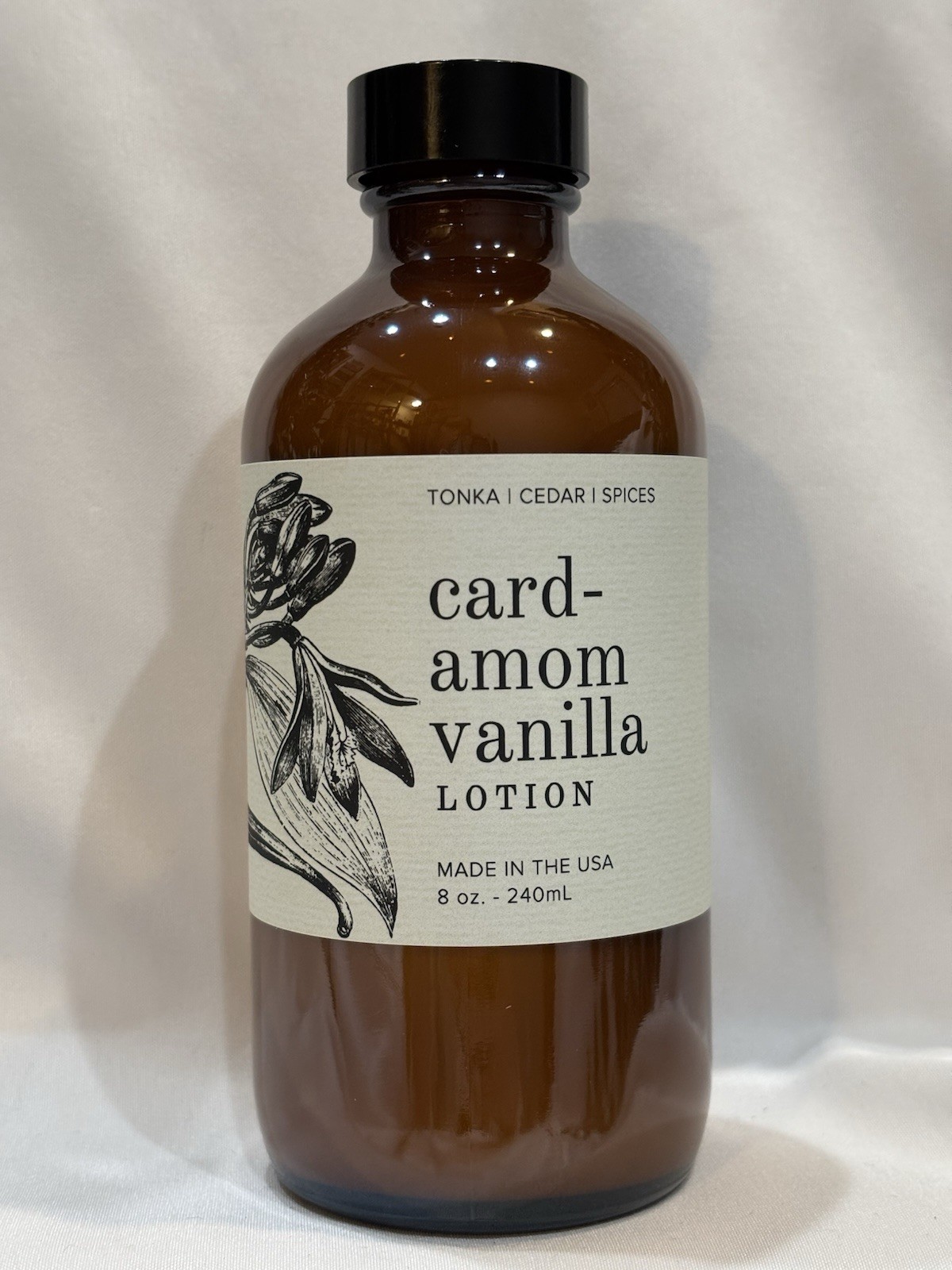 Broken Top Cardamom Vanilla Hand & Body Lotion 8oz (240ml)