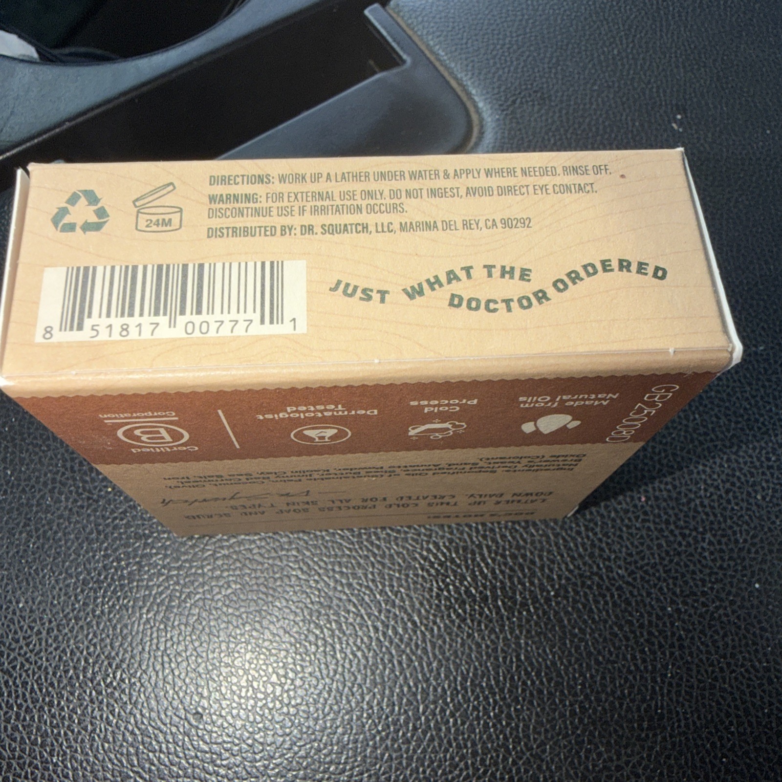 Dr Squatch Wood Barrel Bourbon Soap Men Medium Grit 5oz