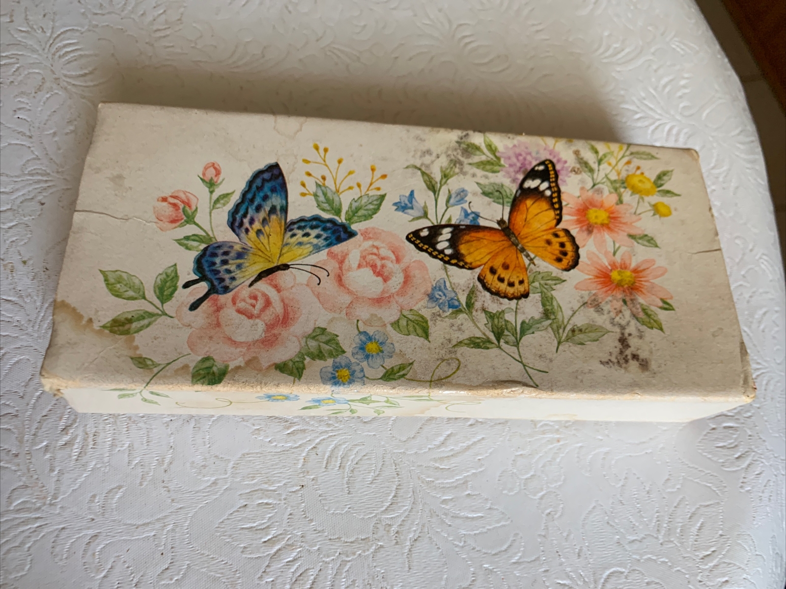 Vintage Avon Butterflies and Blossoms beautiful soaps soap bring summer to bath
