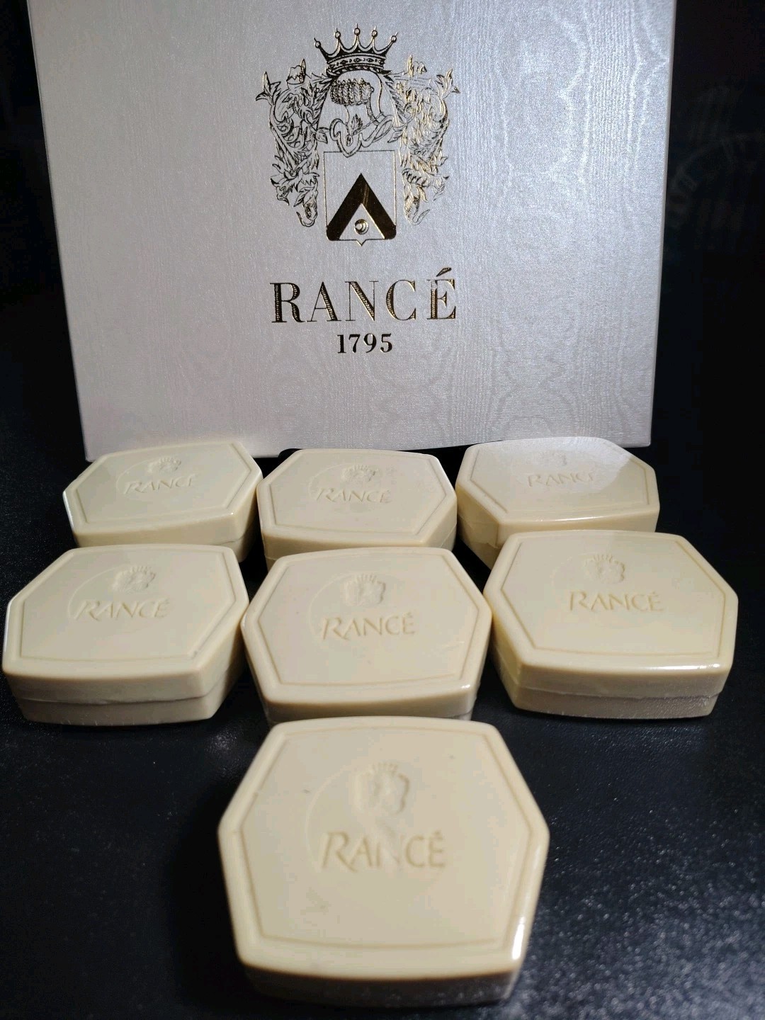 7 Parfumeurs Depuis 1795 RANCE SOAPS Sealed Eau de Fraicheur Maison France READ