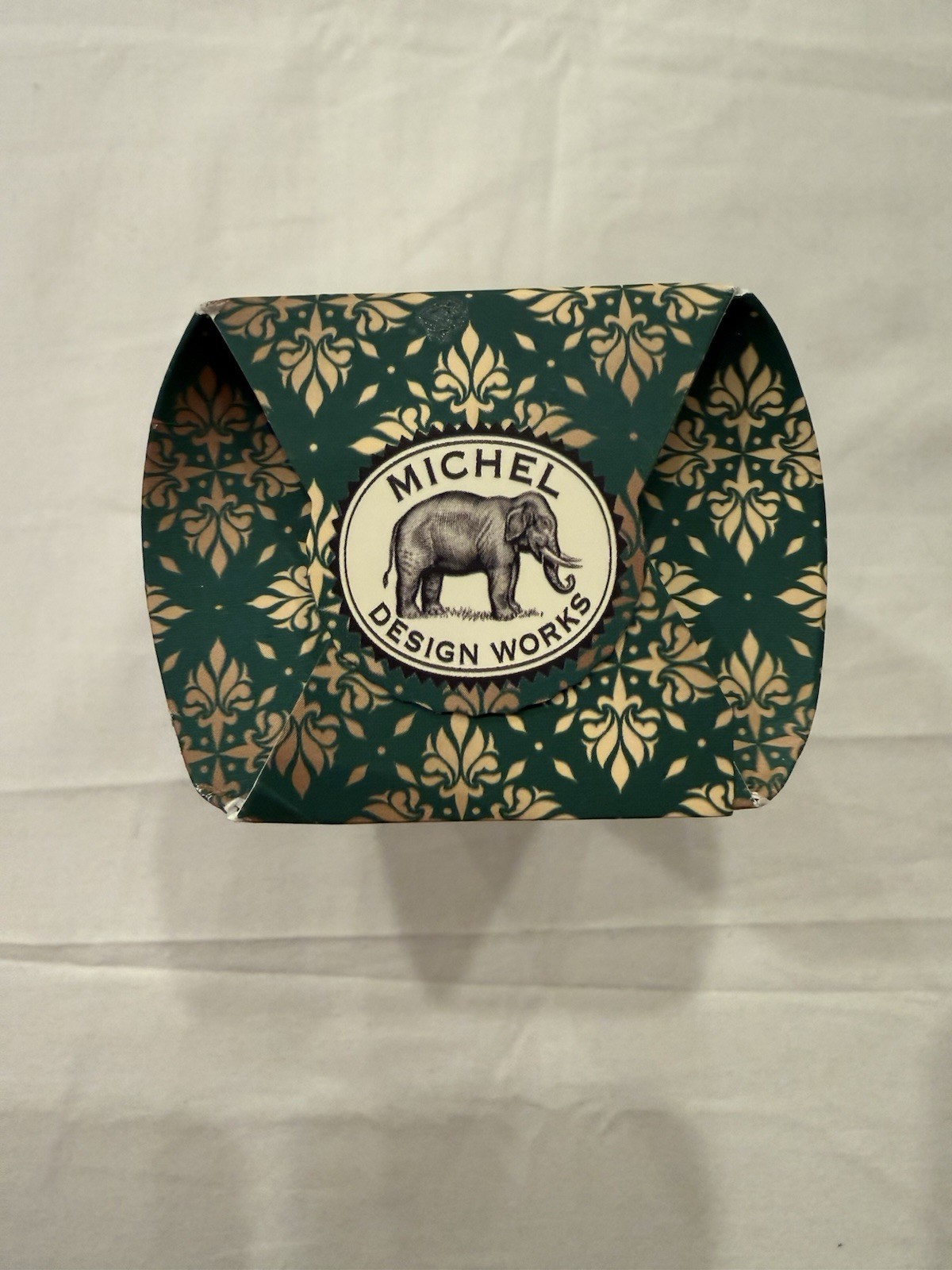 Michel Design Works Merry & Bright Shea Butter Soap Snow Lily 8.7 oz