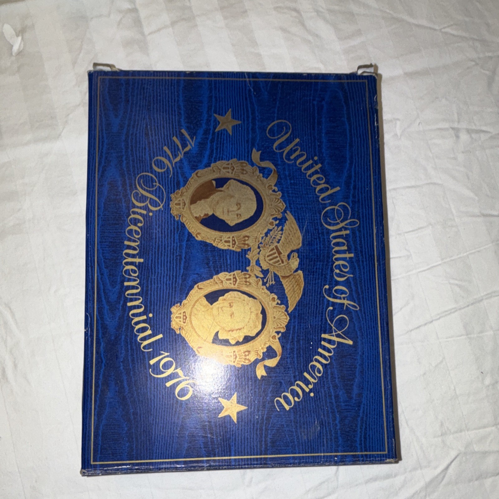 Avon 1976 Bicentennial USA Blue Oval Portrait Body Bar Soaps Decorative