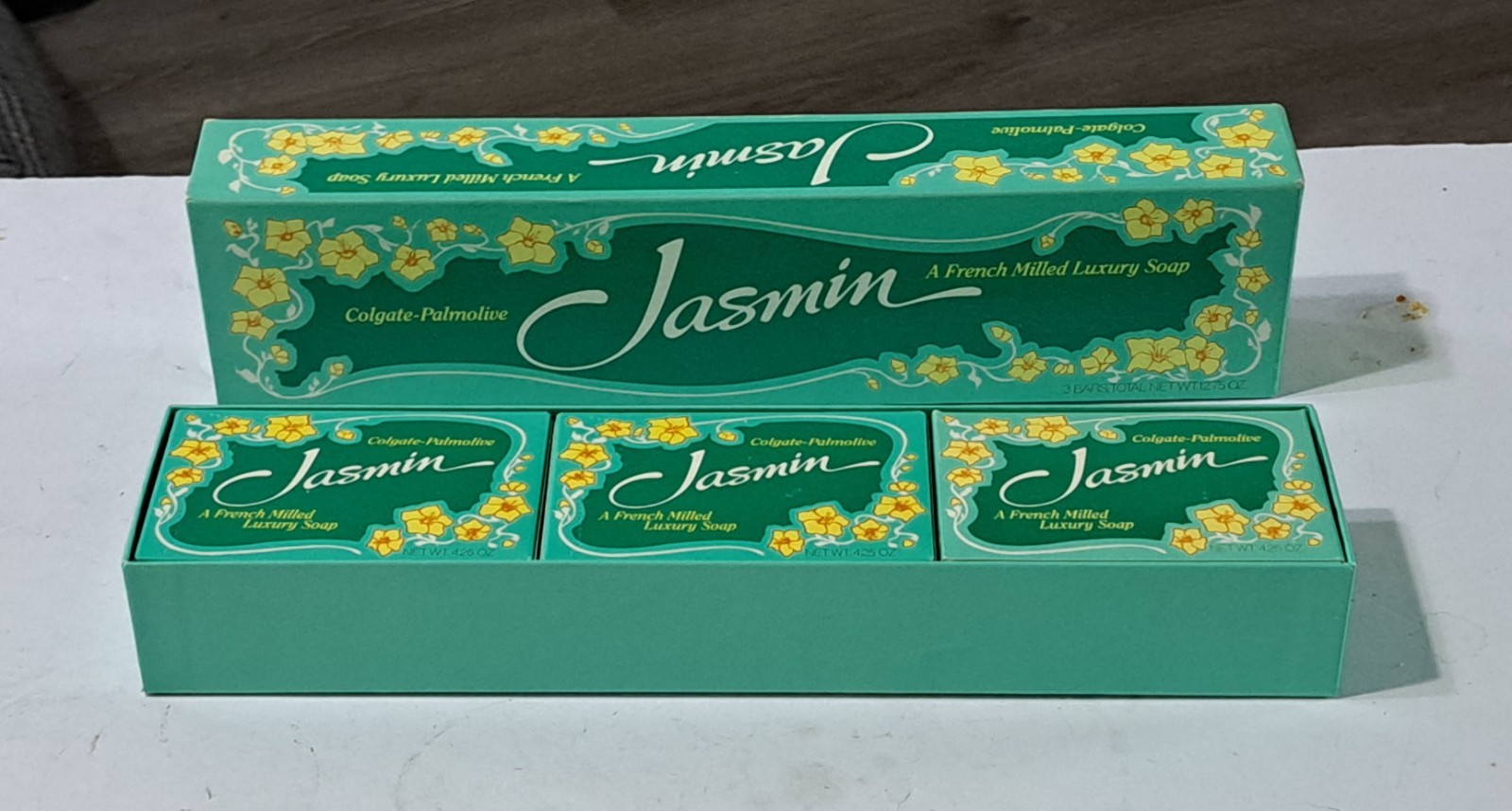 Vintage Colgate-Palmolive Jasmin A French Milled Luxury Soap 3 Bars NlP