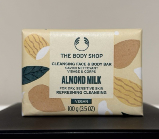 The Body Shop Almond Milk Cleansing Face & Body Soap Bar 3.5 Oz 100g New HTF