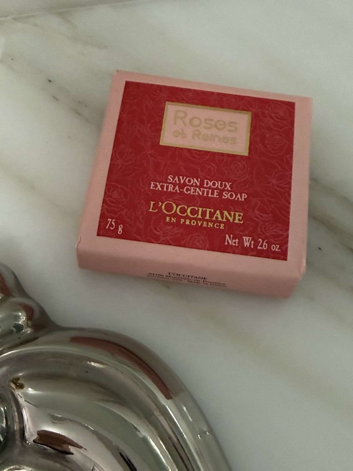 L’Occitane Extra Gentle Soap Roses et Relnes 2.6 Oz
