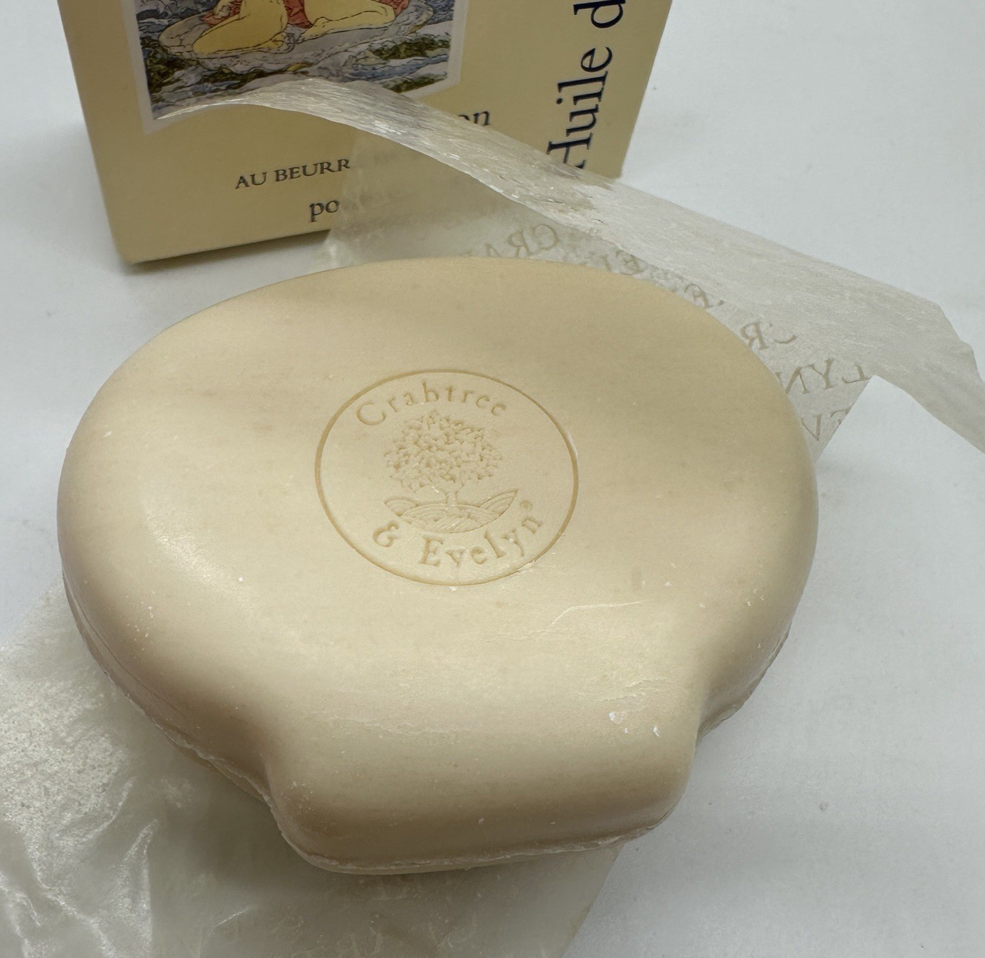 1 Crabtree & Evelyn Jojoba Oil 3.5 oz. Triple Milled Soap Shea Butter Shell New