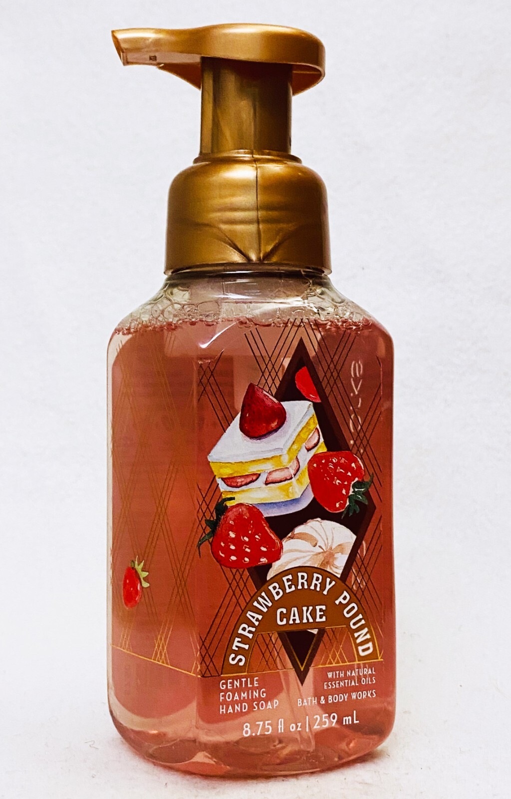 1 Bath & Body Works STRAWBERRY POUND CAKE Gentle Foaming Hand Soap Wash 8.75 oz