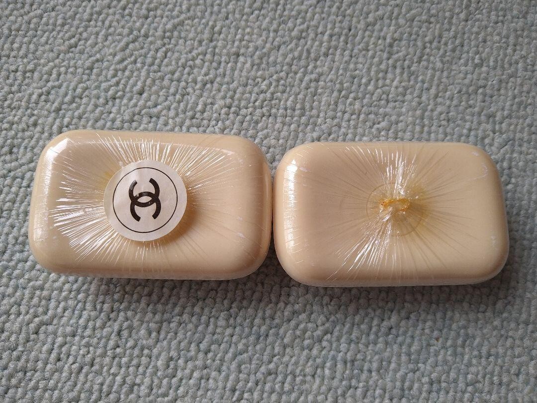 New, unopened CHANEL No. 19 Savon 75g set of 4