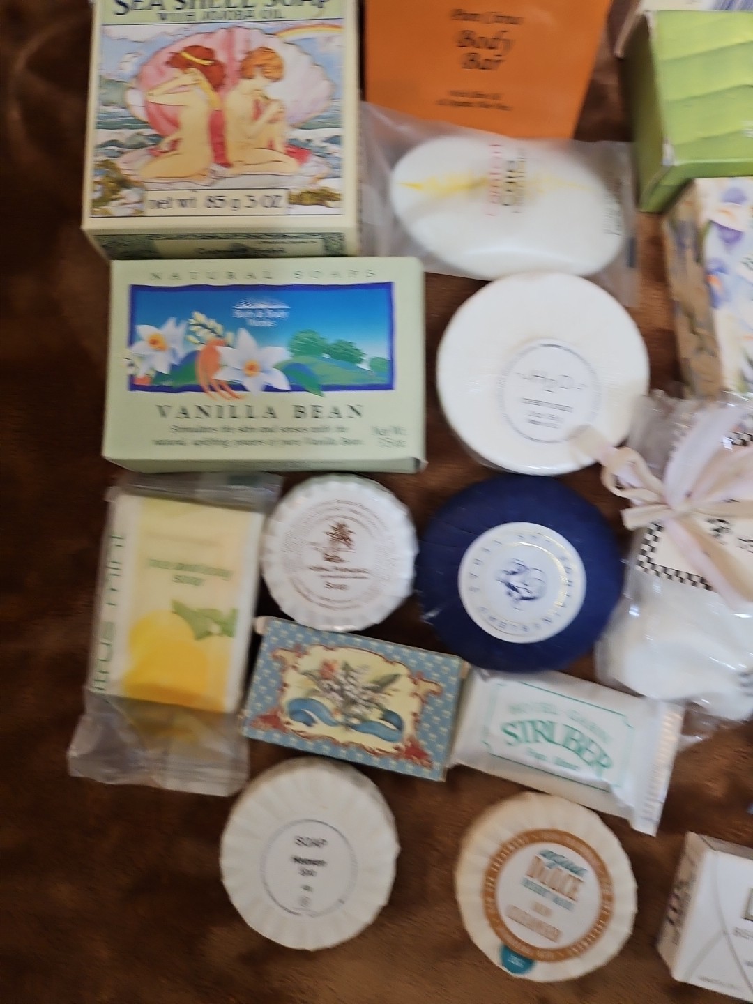 Luxury Soaps & 2 Mud Pie Soap Dish Lot Of 25 Soaps NEW