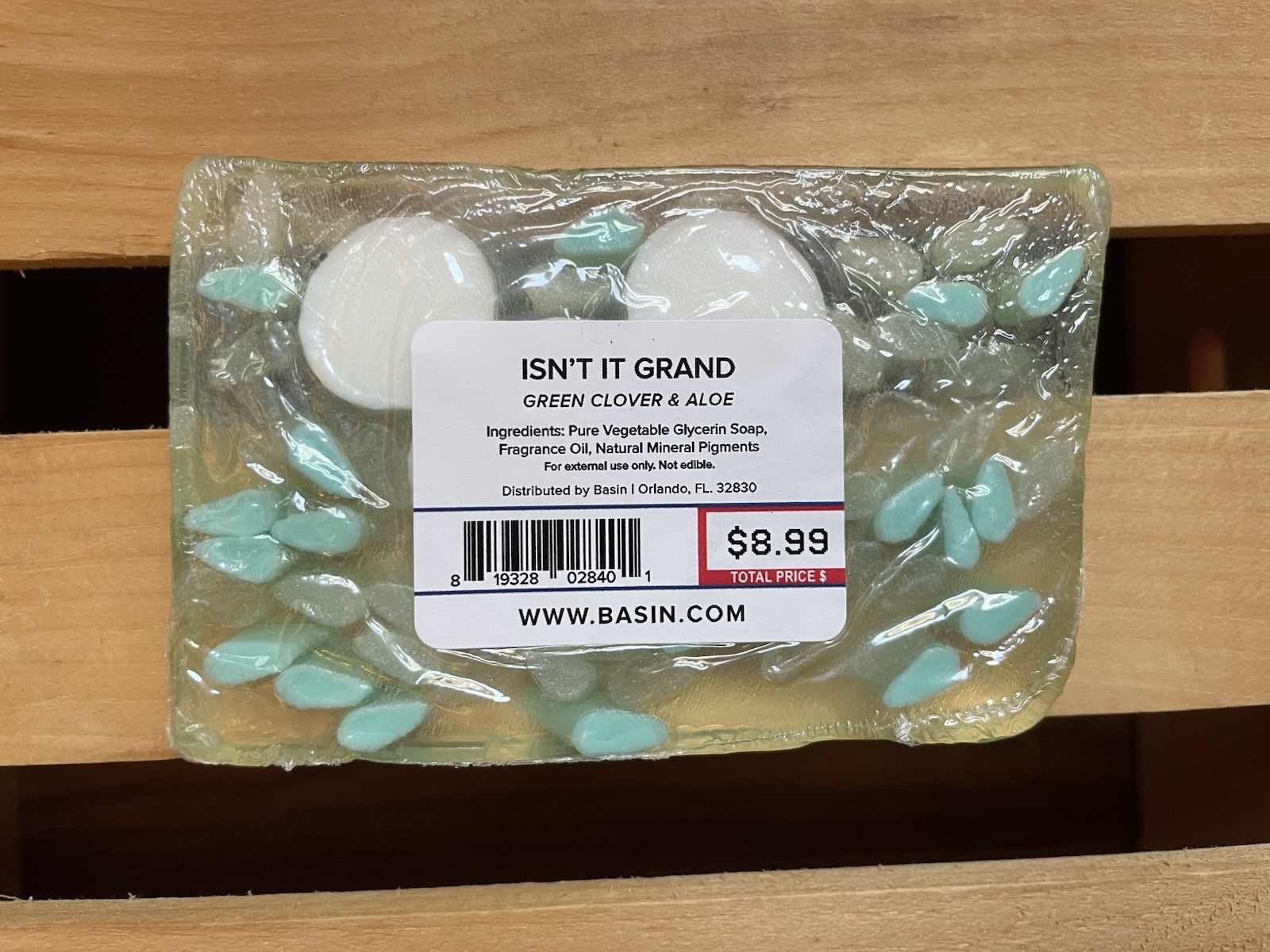 Isn’t It Great Green Clover & Aloe Basin Orlando Glycerin Soap Micky Mouse New