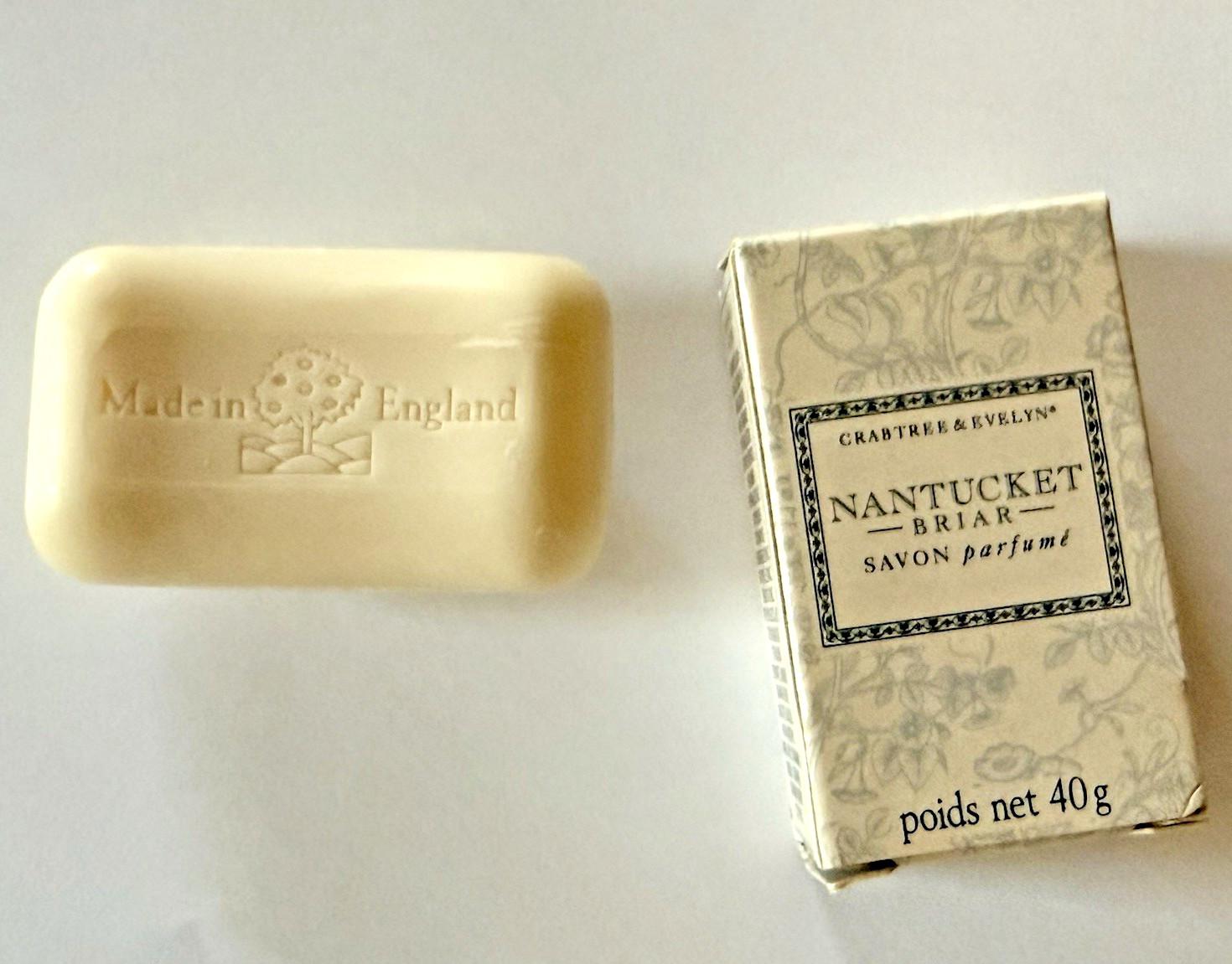NIB Crabtree & Evelyn Nantucket Briar Scented Bath Soap Lemon/ Honey 1.4 oz Bar