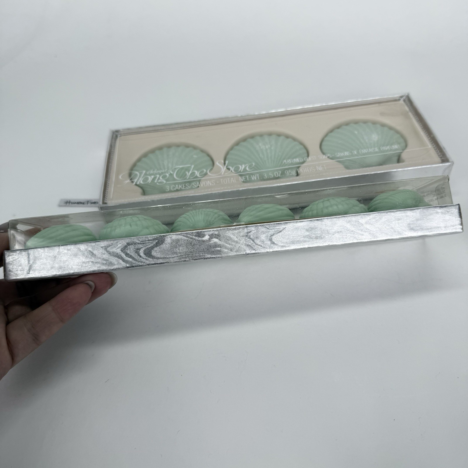 Vintage DeLaGar Mini Soaps Seashell Shaped Coastal Cottagecore Boxed Set Green