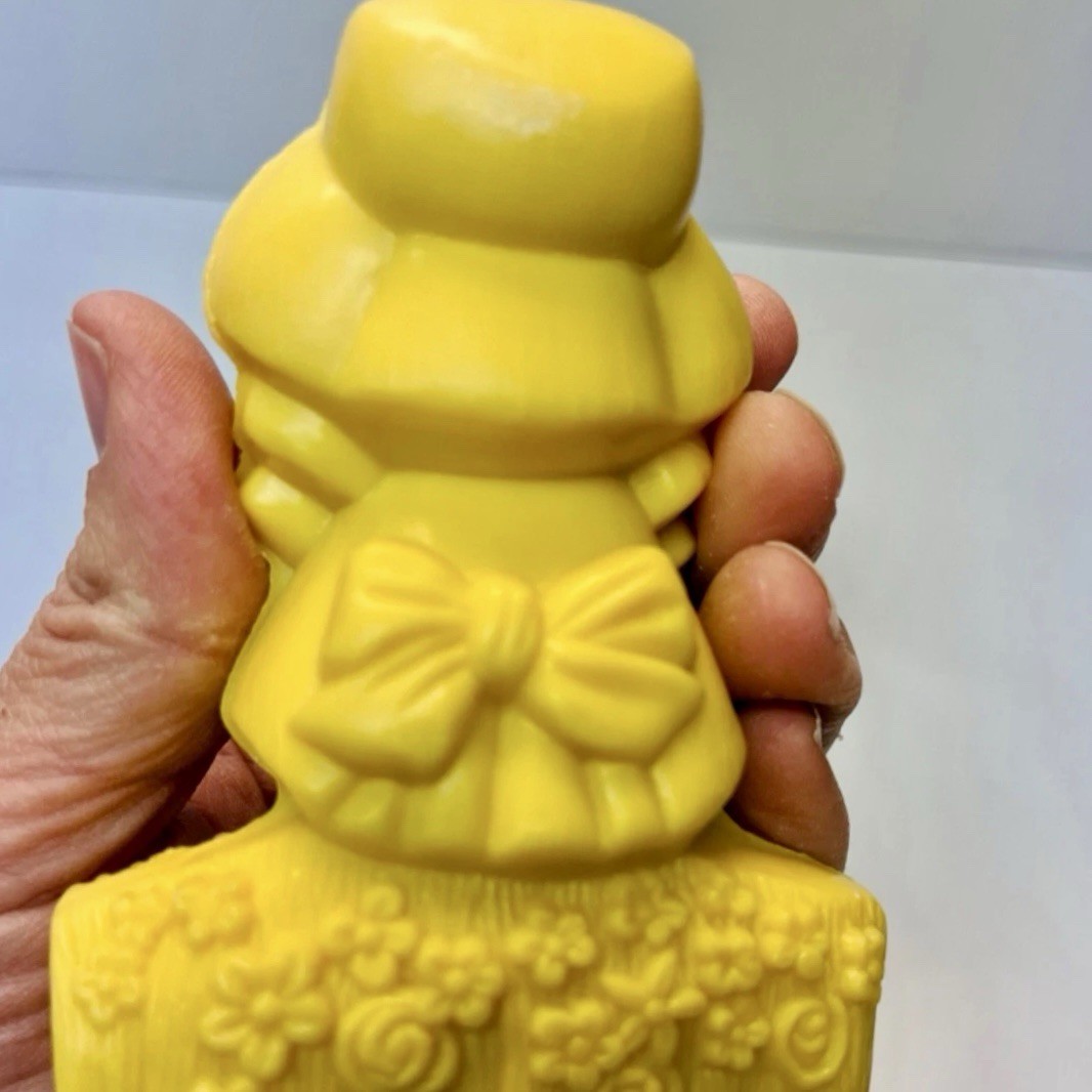 Vintage Goldilocks Play Tub Soap w Box Neiman Marcus Yellow Collectible