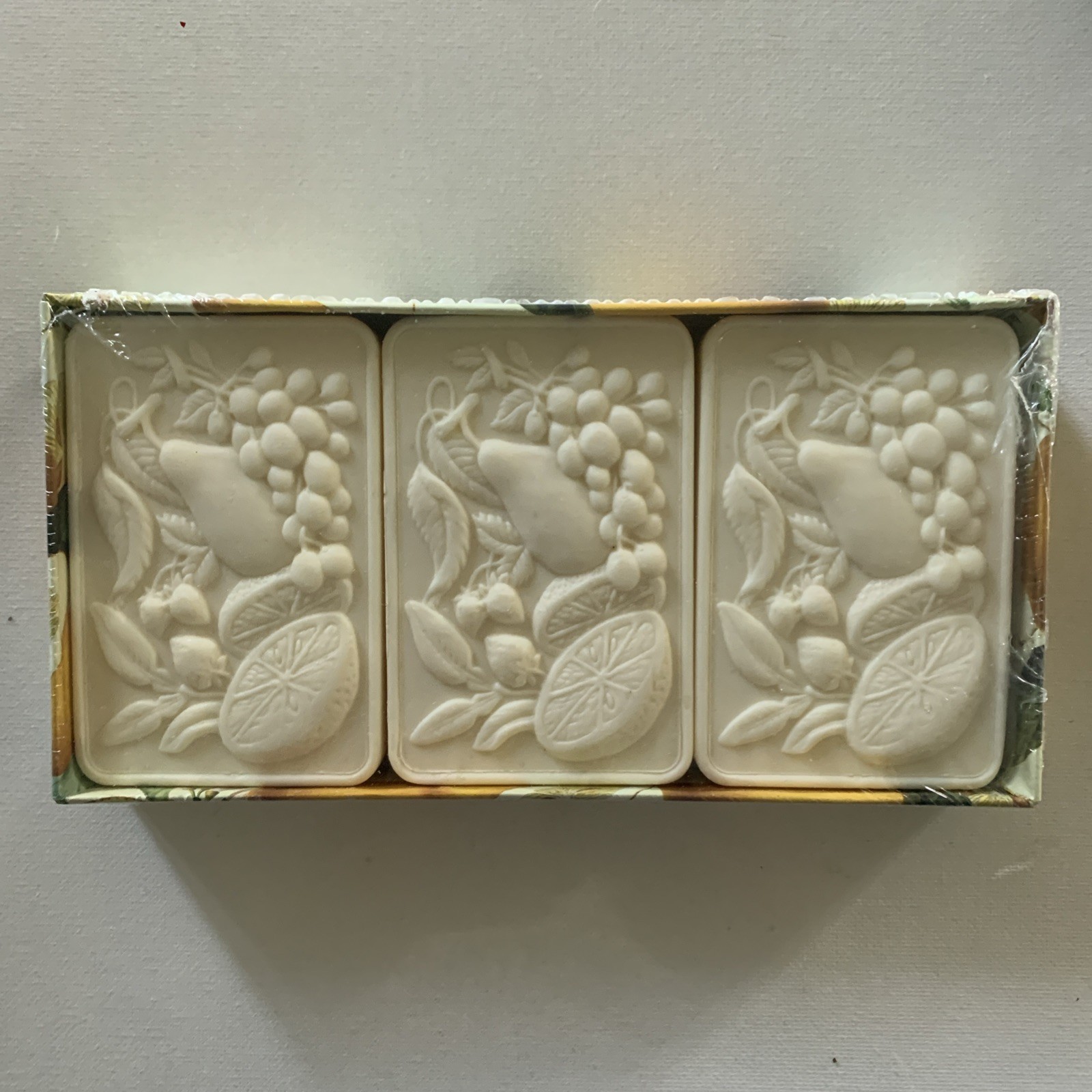 Saponificio Artigianale Fiorentino Italian Limone Soap 3 Pack 4.40 oz. NEW
