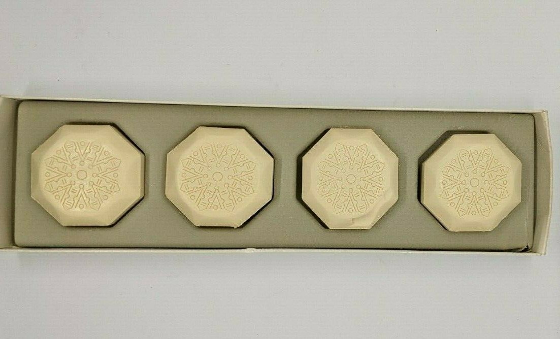 Vintage Amway Gift Guest Soaps Winter Dreams 4 Bars 2.75 oz each