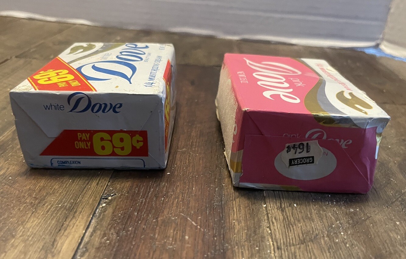 (2) Vintage Dove Beauty Bar Soap 3.5 Oz Pink & White *New Old Stock /NOS* Prop