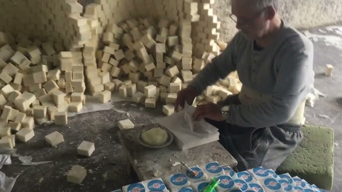 100% Organic Olive Oil Soap Handmade in Nablus, the Holy Land صابون الجمل عضوي
