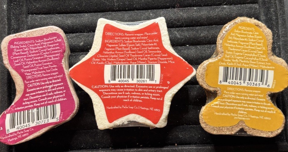 Pacha SOAP Christmas Holiday Bath Bomb 3pk