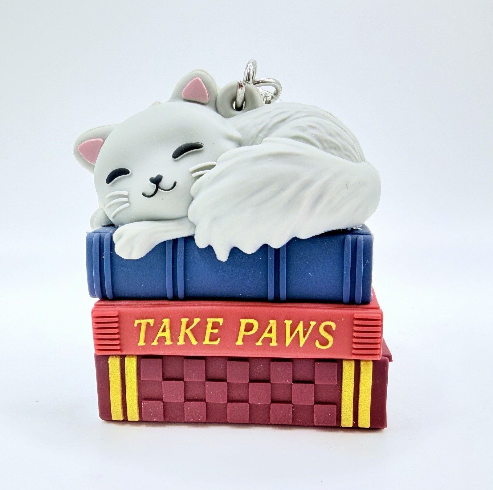 NEW Bath & and Body Works Take Paws Napping Kitty Cat on Books Pocketbac Holder