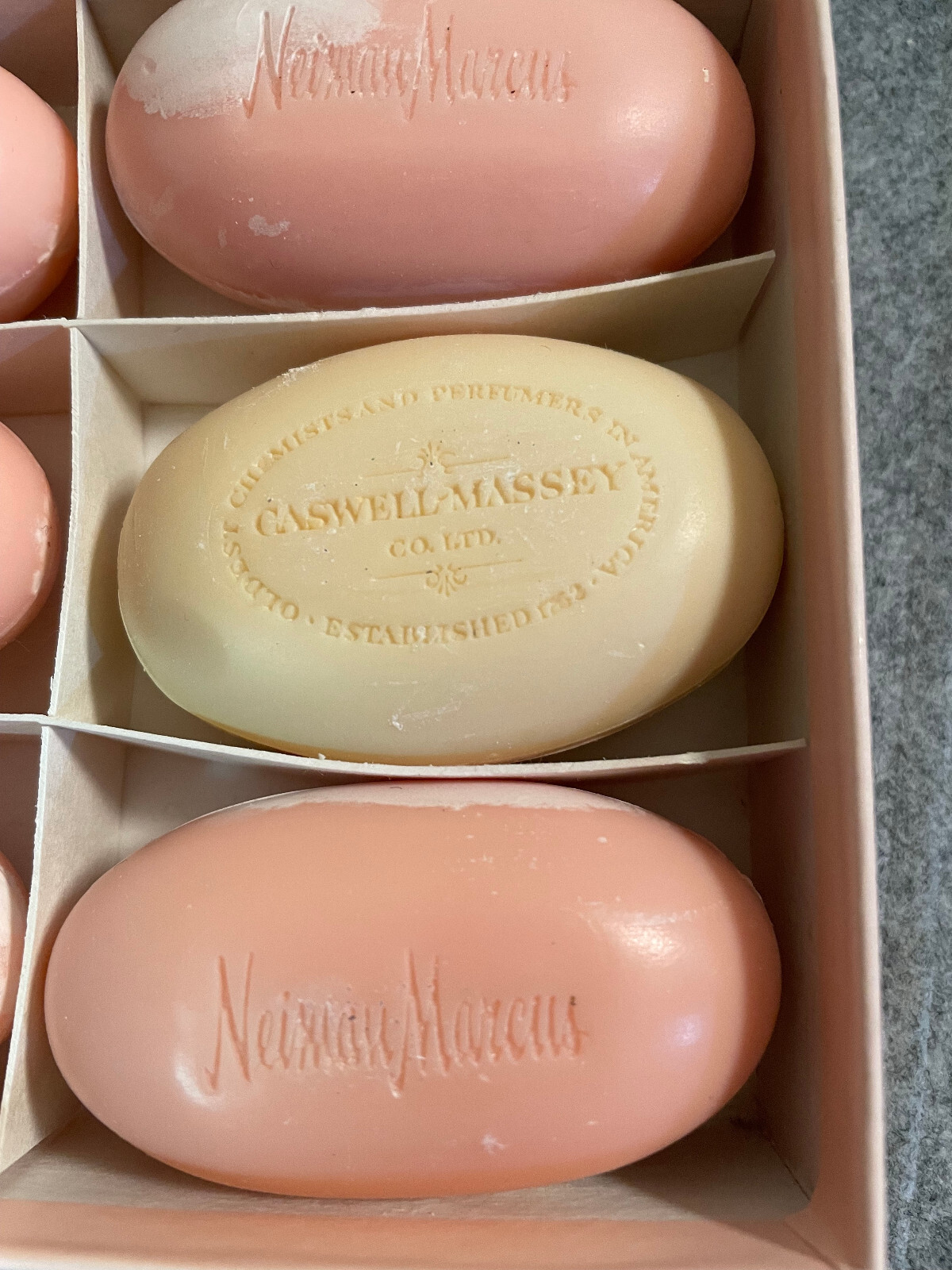 Vintage NEIMAN MARCUS Rose Geranium Guest Soaps 5 Cakes Total NIB