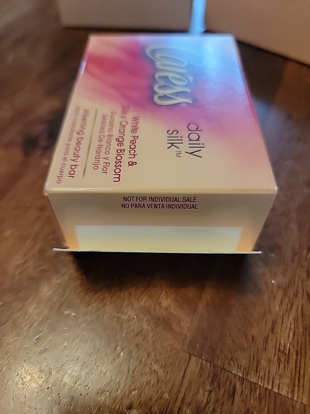 CARESS/DAILY SILK/WHITE PEACH & SILKY ORANGE BLOSSOM/BAR SOAP/Lot Of 3. New