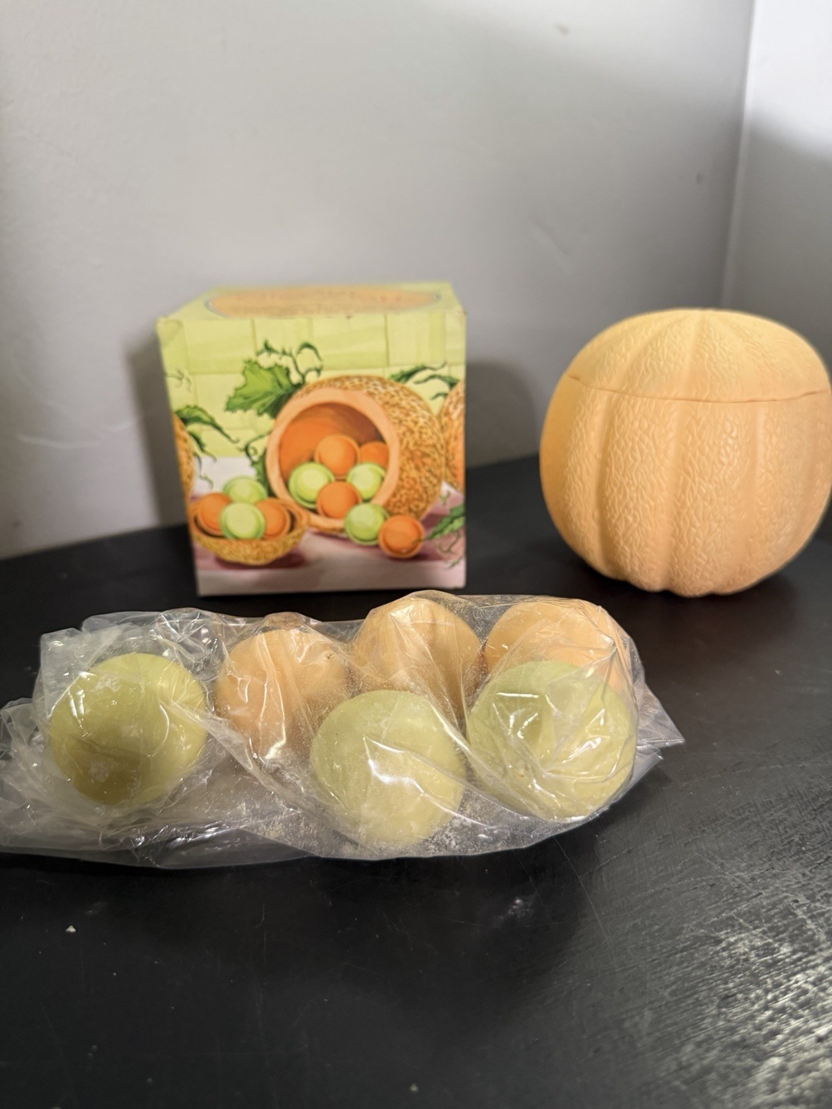 New! Vintage 1973 Avon Melon Ball Guest Soaps In Original Box With 6 Soaps