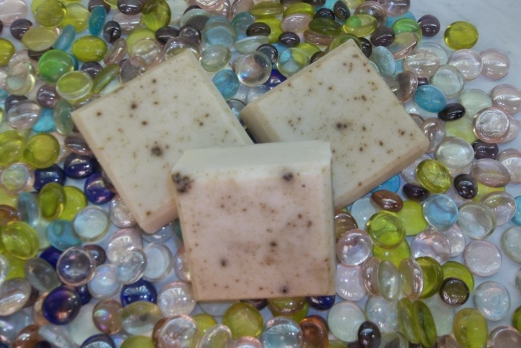 BUSINESS STARTER- 100 BARS OF GOAT’S MILK, SHEA, MANGO, COCOA BUTTER 4oz BARS