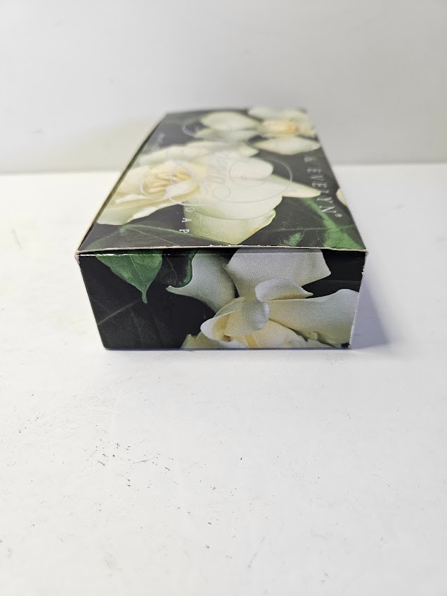 Crabtree & Evelyn Vintage 1990 Paris Gardenia Soap Lot of 3 Bars 10.5 oz NEW