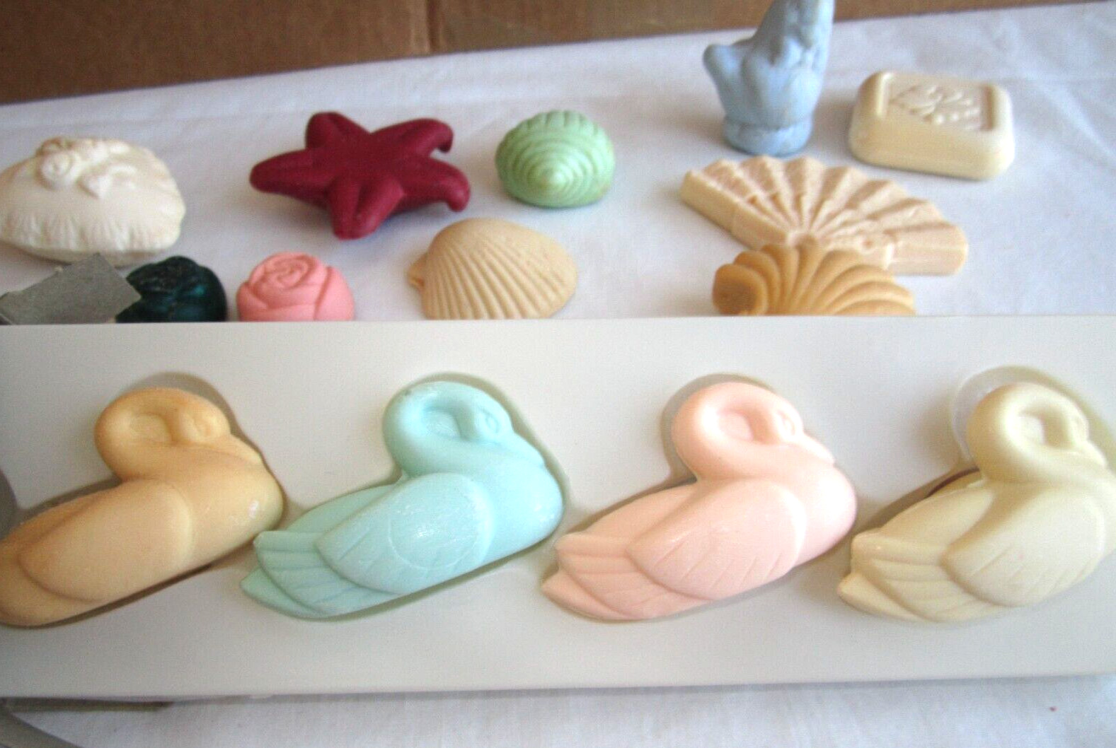 Vintage perfumed guest soaps multi colors set of 19 Swans Shells Floral Roses