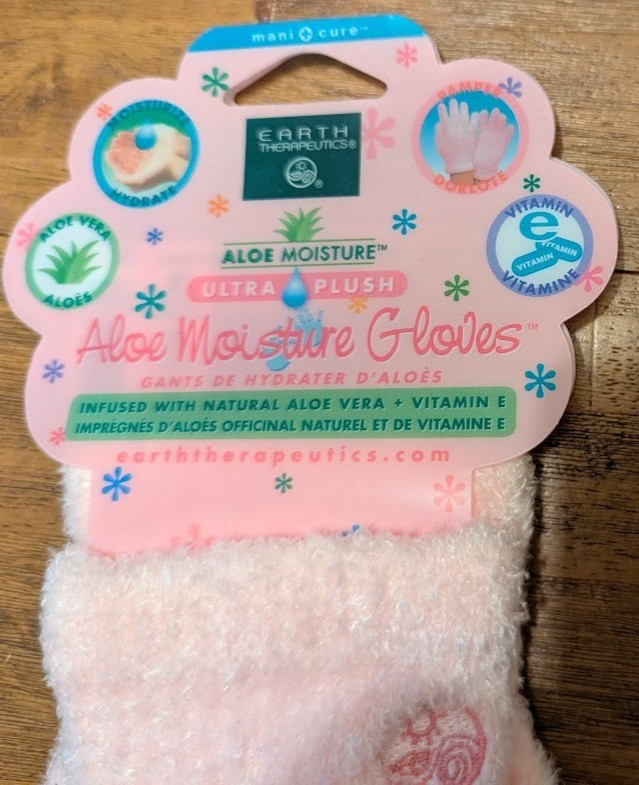 EARTH THERAPEUTICS ULTRA PLUSH ALOE VITAMIN E MOISTURE GLOVES PINK NEW