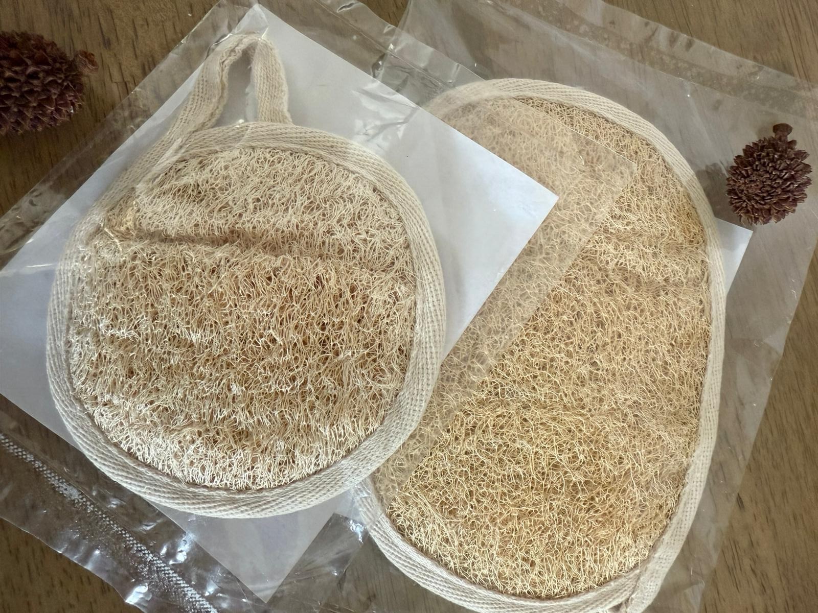 Body wash,scrub,hard,circle,round,hand size,1piece,massage,relax,clean easy
