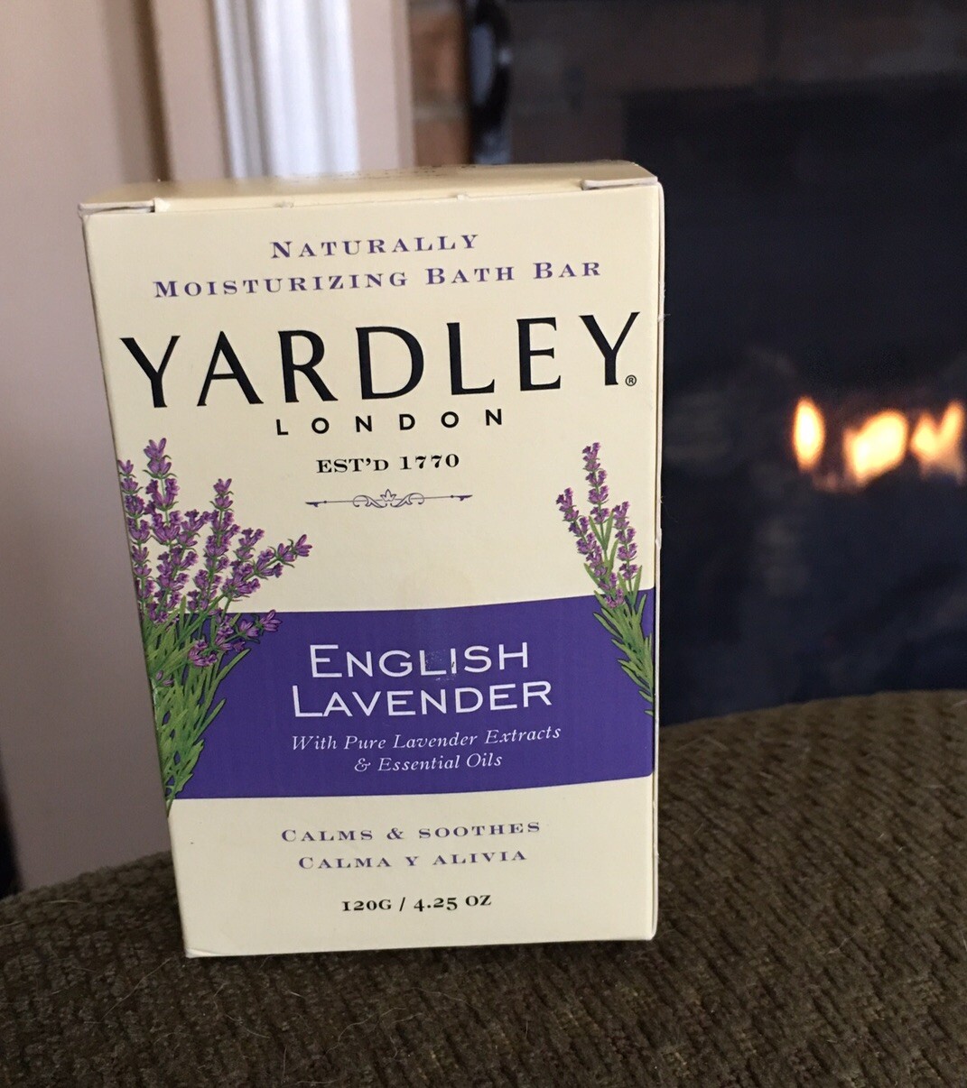 Yardley London Bath Soap Bar English Lavender Scent & Essential Oils 4.25 oz NOS