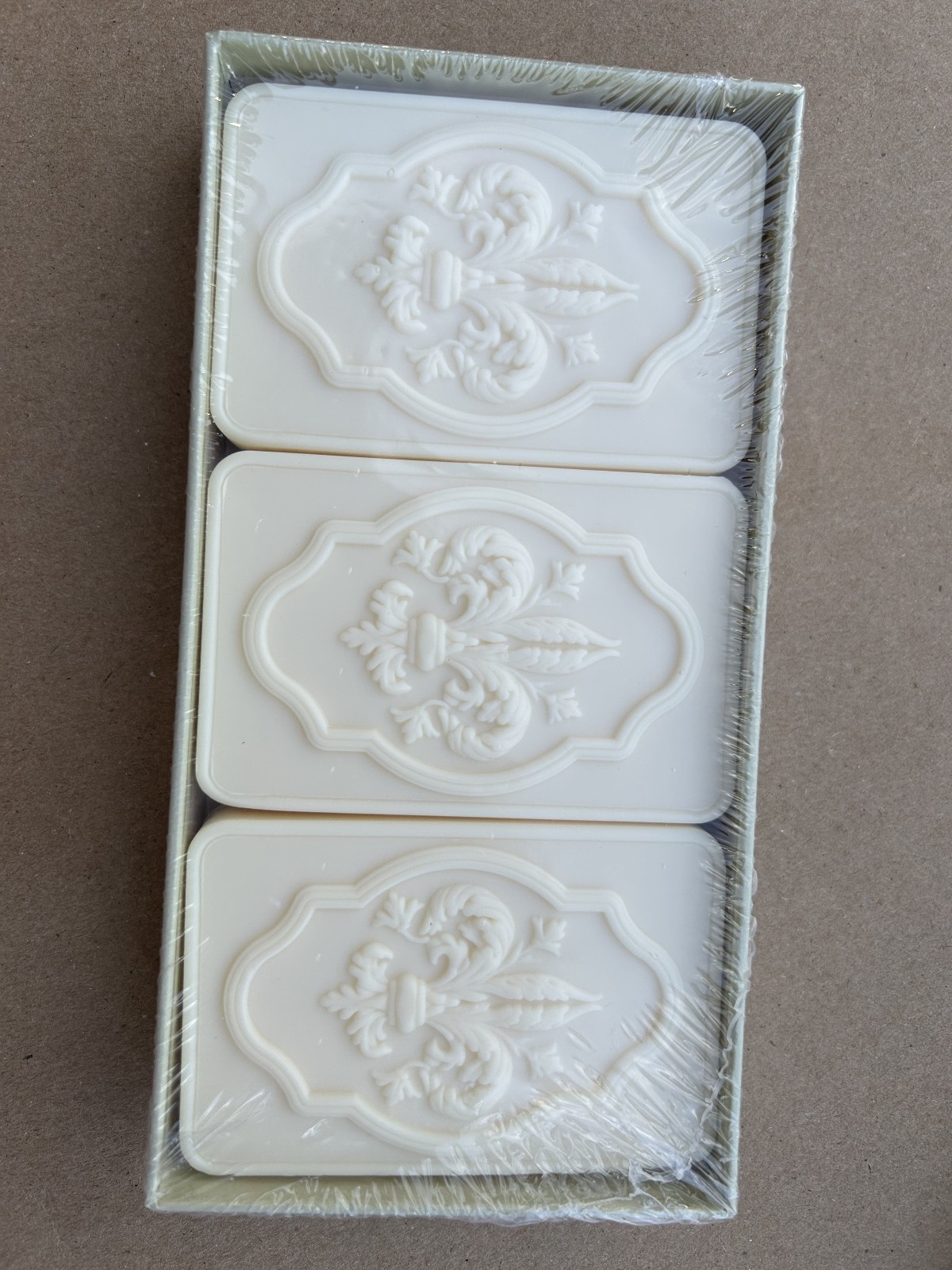 Saponificio Artigianale Gardenia Scented Soaps 3 x 4.40 oz New Tuscany -Italy