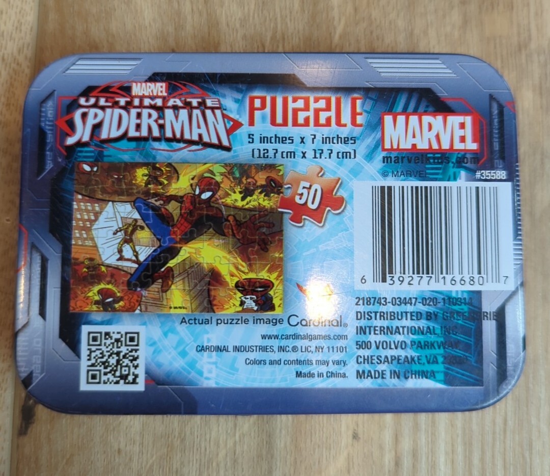 Marvel Ultimate Berry Spiderman Molded Bath Soap Bar Magic Towel Puzzle Spinner