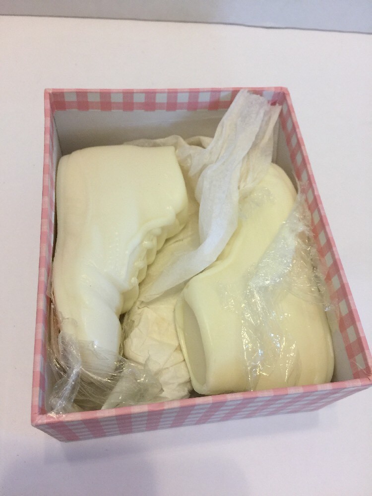 Vtg Baby Shoes Soaps Two’s Company French Milled Shea Butter Vitamin E