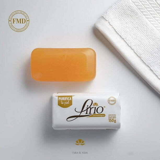 Lirio Dermatologico Antibacterial Bar Soap for all Skin Types 5.3 Oz. Pack of 14