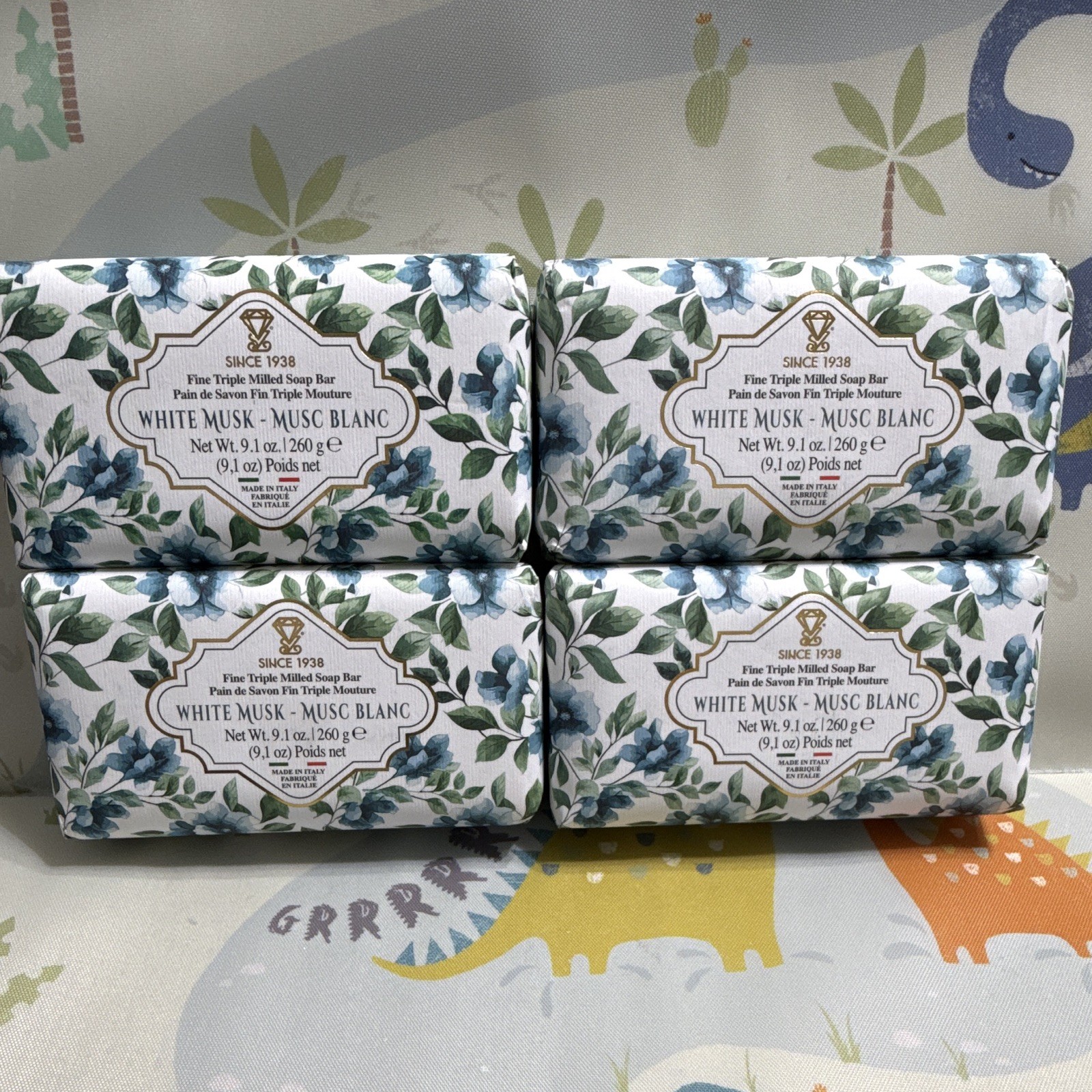 Timeless Elegance: 4-Pack White Musk Soap Bars, Floral Wrap, 9.1 oz Each