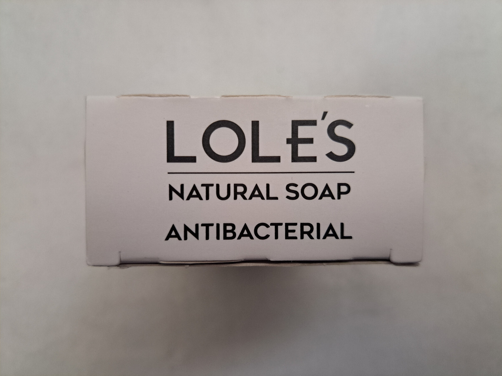 Lole’s Natural Antibacterial Soap Hand & Body Bar (Fresh) – Vitamin E