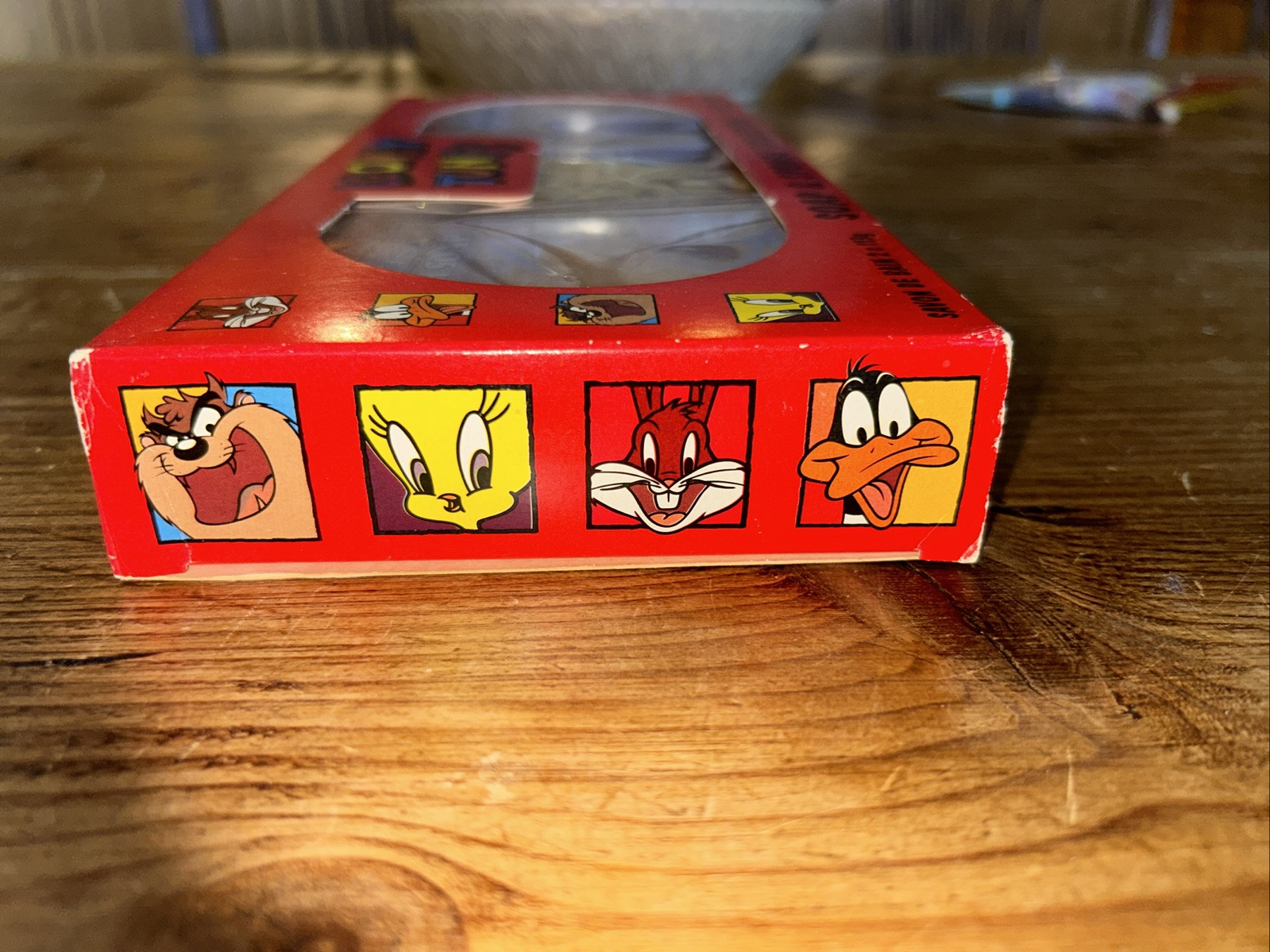 Looney Tunes Soap Set W/ Tweety Sponge and Bugs Bunny/ Daffy Duck Soap by ROVAR